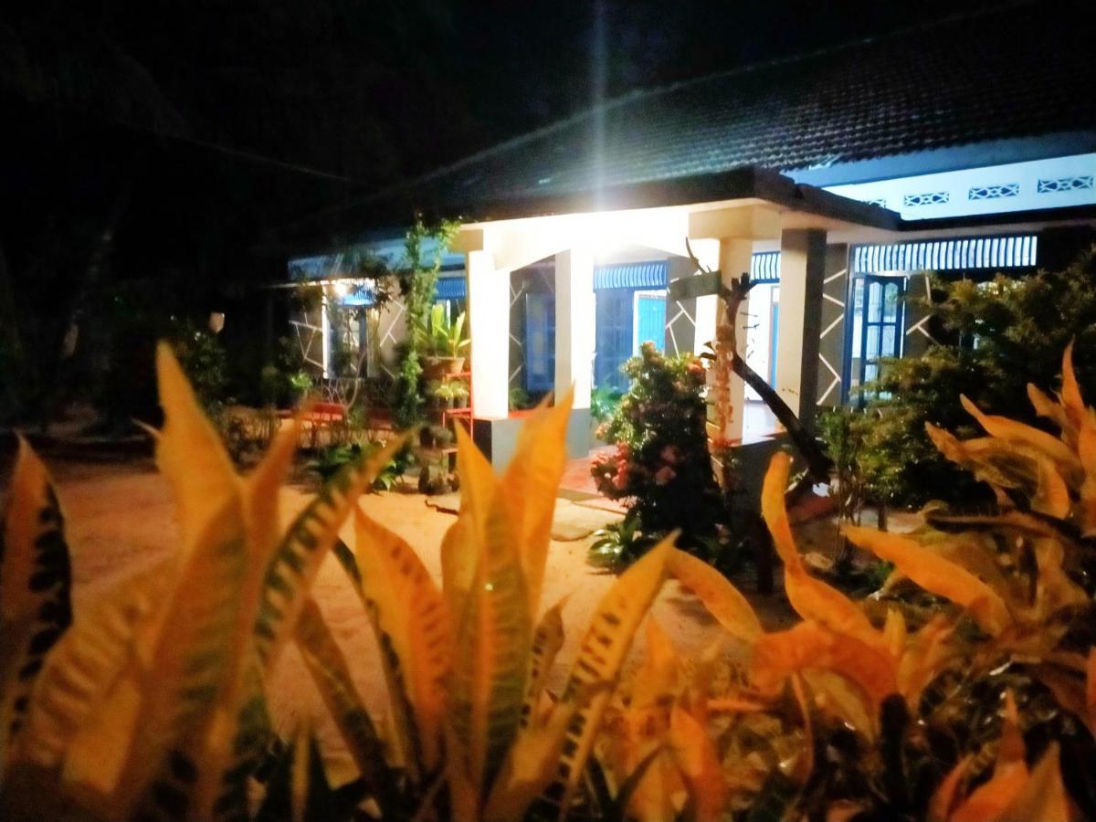 Eastwind Surf Camp Arugam Bay Exterior foto
