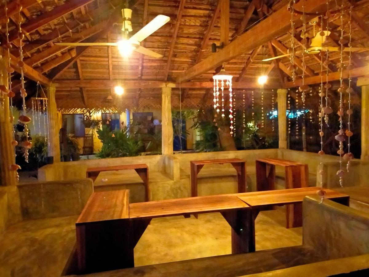 Eastwind Surf Camp Arugam Bay Exterior foto